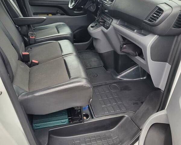 Белый Опель Виваро, объемом двигателя 2 л и пробегом 41 тыс. км за 22500 $, фото 8 на Automoto.ua