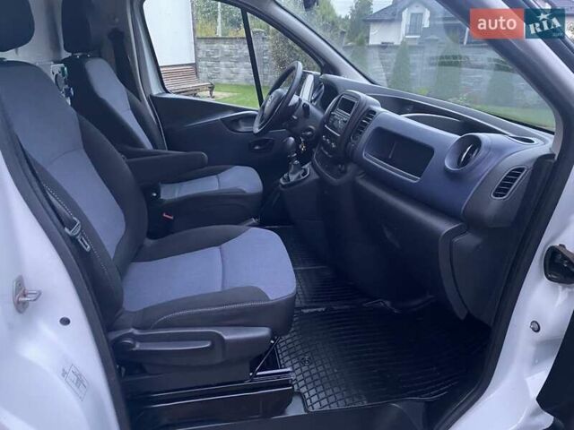 Білий Опель Віваро, об'ємом двигуна 1.6 л та пробігом 216 тис. км за 10299 $, фото 23 на Automoto.ua