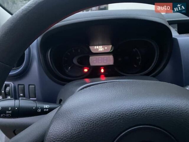 Білий Опель Віваро, об'ємом двигуна 1.6 л та пробігом 216 тис. км за 10299 $, фото 19 на Automoto.ua