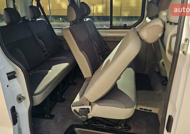 Белый Опель Виваро, объемом двигателя 2 л и пробегом 208 тыс. км за 15700 $, фото 147 на Automoto.ua