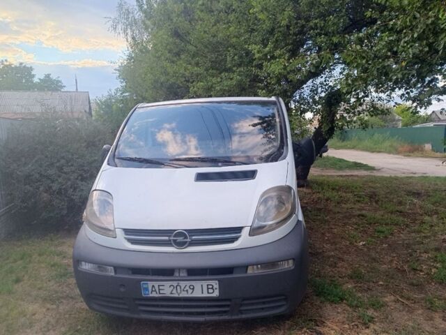 Білий Опель Віваро, об'ємом двигуна 1.9 л та пробігом 500 тис. км за 3100 $, фото 1 на Automoto.ua