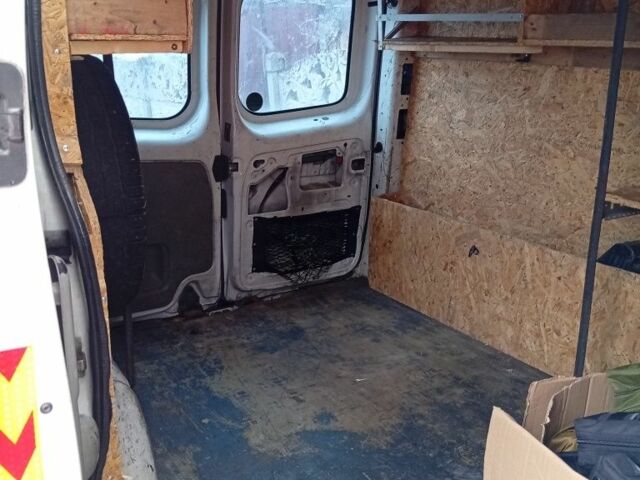 Белый Опель Виваро, объемом двигателя 1.9 л и пробегом 500 тыс. км за 3700 $, фото 8 на Automoto.ua