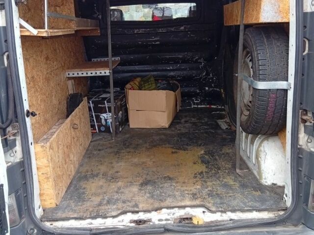 Белый Опель Виваро, объемом двигателя 1.9 л и пробегом 500 тыс. км за 3700 $, фото 10 на Automoto.ua