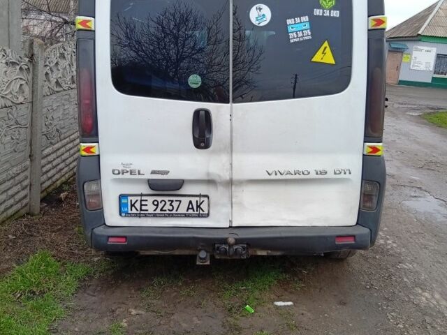 Белый Опель Виваро, объемом двигателя 1.9 л и пробегом 500 тыс. км за 3700 $, фото 2 на Automoto.ua