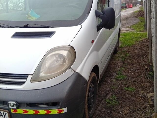 Белый Опель Виваро, объемом двигателя 1.9 л и пробегом 500 тыс. км за 3700 $, фото 3 на Automoto.ua