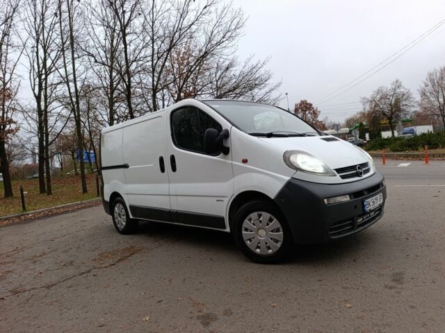 Білий Опель Віваро, об'ємом двигуна 1.9 л та пробігом 386 тис. км за 5800 $, фото 1 на Automoto.ua