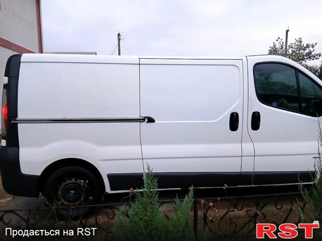 Білий Опель Віваро, об'ємом двигуна 1.9 л та пробігом 360 тис. км за 6400 $, фото 5 на Automoto.ua