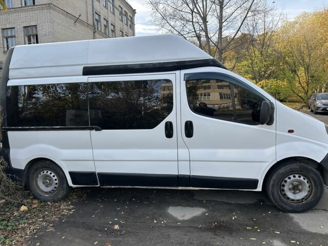 Белый Опель Виваро, объемом двигателя 1.9 л и пробегом 450 тыс. км за 4400 $, фото 3 на Automoto.ua