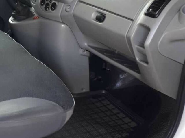 Белый Опель Виваро, объемом двигателя 0 л и пробегом 3 тыс. км за 6700 $, фото 6 на Automoto.ua