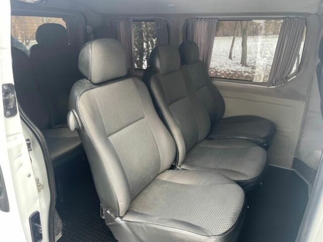 Белый Опель Виваро, объемом двигателя 1.9 л и пробегом 320 тыс. км за 8500 $, фото 7 на Automoto.ua