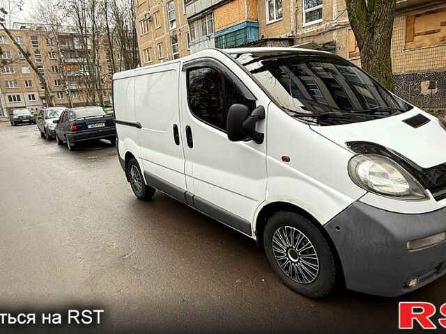 Белый Опель Виваро, объемом двигателя 1.9 л и пробегом 535 тыс. км за 4700 $, фото 1 на Automoto.ua