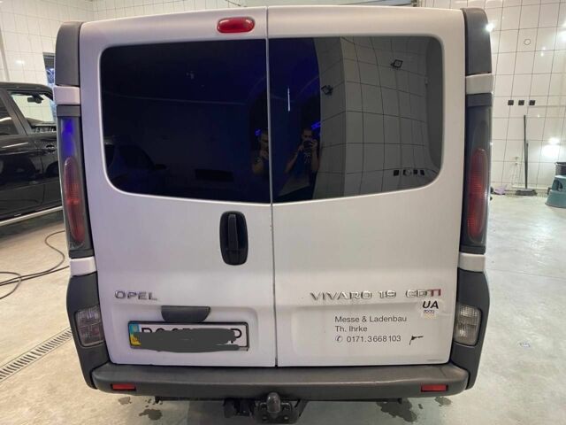 Белый Опель Виваро, объемом двигателя 1.9 л и пробегом 370 тыс. км за 6500 $, фото 2 на Automoto.ua