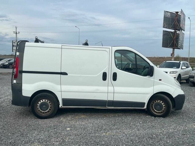 Белый Опель Виваро, объемом двигателя 2 л и пробегом 312 тыс. км за 6990 $, фото 10 на Automoto.ua