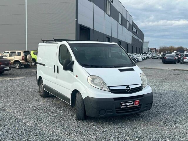 Белый Опель Виваро, объемом двигателя 2 л и пробегом 312 тыс. км за 6990 $, фото 12 на Automoto.ua