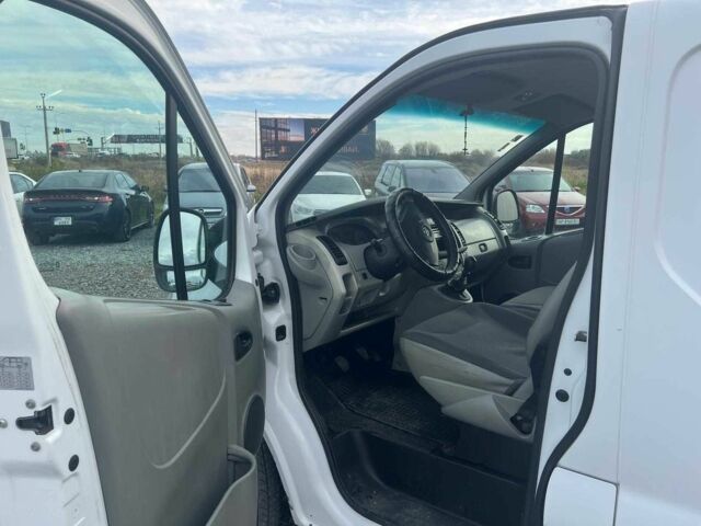 Белый Опель Виваро, объемом двигателя 2 л и пробегом 312 тыс. км за 6990 $, фото 14 на Automoto.ua