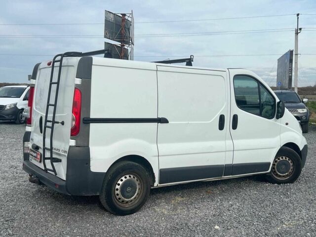 Белый Опель Виваро, объемом двигателя 2 л и пробегом 312 тыс. км за 6990 $, фото 9 на Automoto.ua