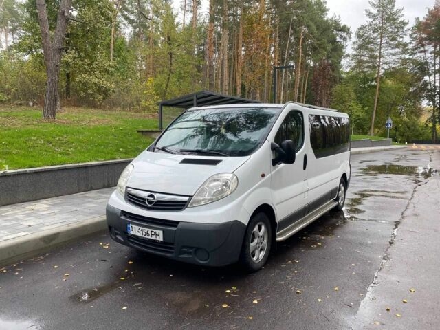 Белый Опель Виваро, объемом двигателя 2 л и пробегом 260 тыс. км за 9200 $, фото 14 на Automoto.ua