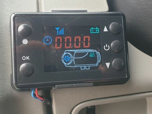 Белый Опель Виваро, объемом двигателя 2 л и пробегом 300 тыс. км за 7900 $, фото 12 на Automoto.ua