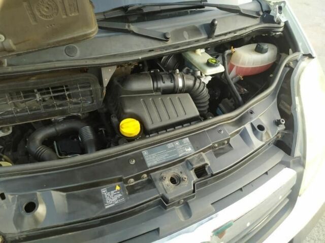 Белый Опель Виваро, объемом двигателя 2 л и пробегом 250 тыс. км за 6800 $, фото 6 на Automoto.ua