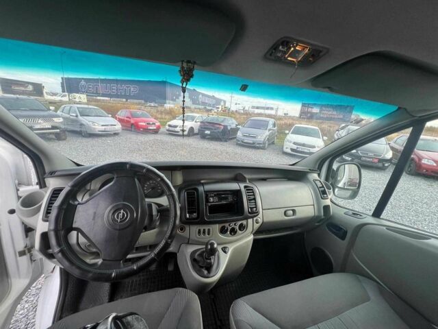 Белый Опель Виваро, объемом двигателя 2 л и пробегом 312 тыс. км за 6990 $, фото 22 на Automoto.ua