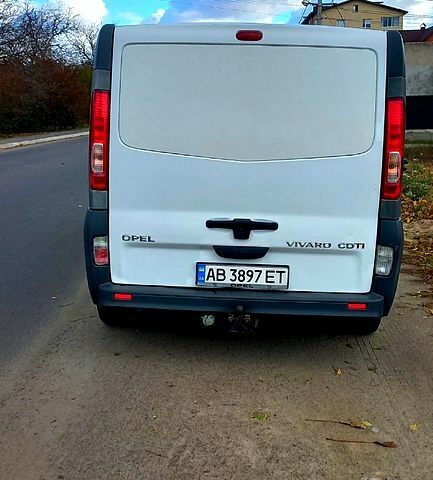 Белый Опель Виваро, объемом двигателя 2 л и пробегом 245 тыс. км за 8300 $, фото 12 на Automoto.ua