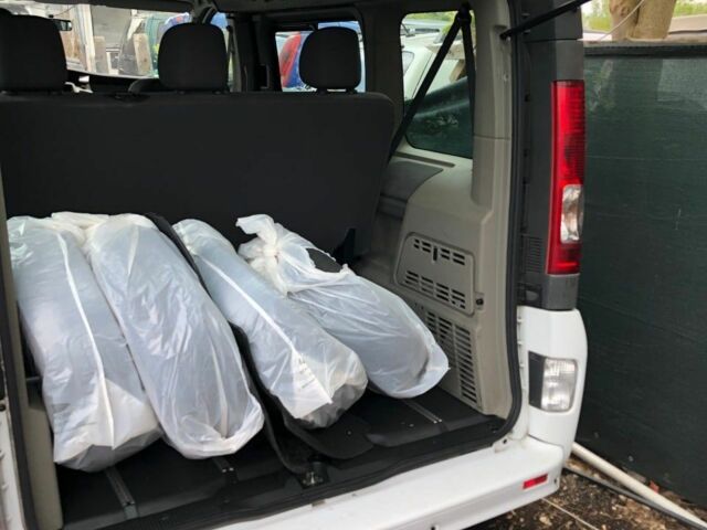 Белый Опель Виваро, объемом двигателя 2 л и пробегом 172 тыс. км за 3300 $, фото 7 на Automoto.ua