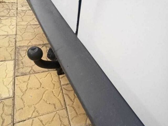 Білий Опель Віваро, об'ємом двигуна 2 л та пробігом 310 тис. км за 9500 $, фото 2 на Automoto.ua