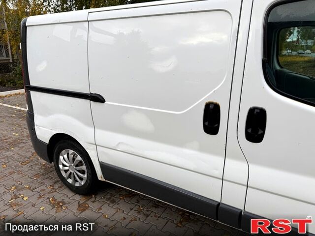 Белый Опель Виваро, объемом двигателя 2 л и пробегом 299 тыс. км за 8369 $, фото 4 на Automoto.ua