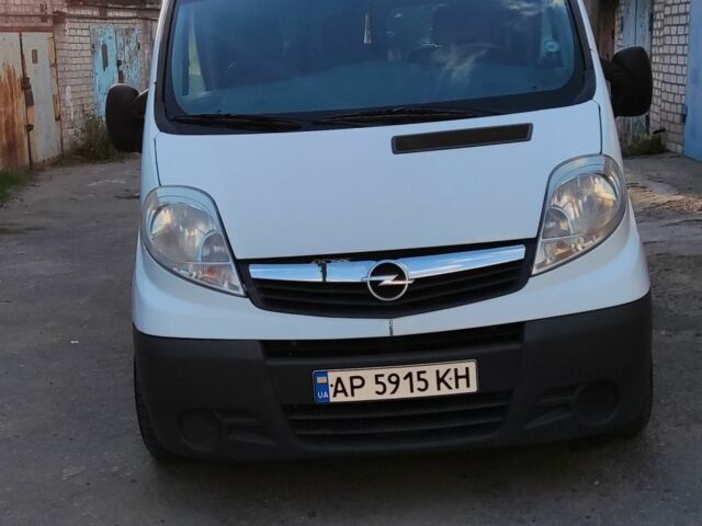 Білий Опель Віваро, об'ємом двигуна 2 л та пробігом 230 тис. км за 7300 $, фото 6 на Automoto.ua