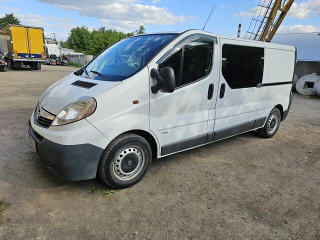 Белый Опель Виваро, объемом двигателя 0 л и пробегом 297 тыс. км за 12500 $, фото 6 на Automoto.ua