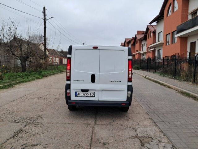 Білий Опель Віваро, об'ємом двигуна 2 л та пробігом 302 тис. км за 9399 $, фото 4 на Automoto.ua