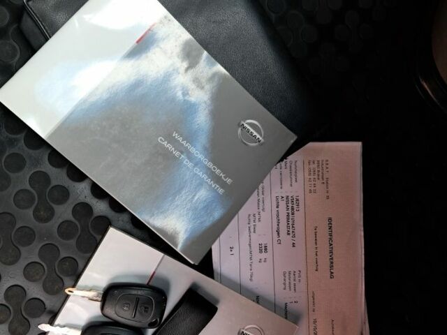 Білий Опель Віваро, об'ємом двигуна 2 л та пробігом 302 тис. км за 9399 $, фото 13 на Automoto.ua