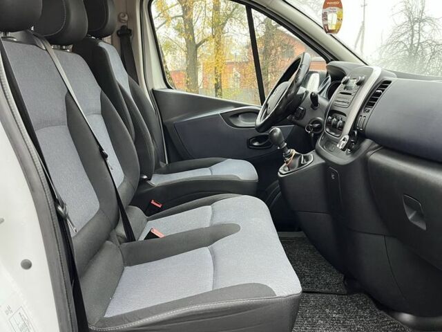 Білий Опель Віваро, об'ємом двигуна 1.6 л та пробігом 253 тис. км за 15500 $, фото 14 на Automoto.ua