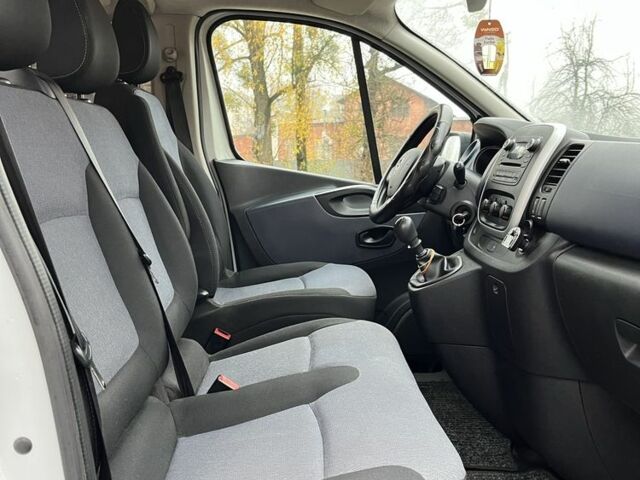 Білий Опель Віваро, об'ємом двигуна 1.6 л та пробігом 253 тис. км за 15500 $, фото 12 на Automoto.ua