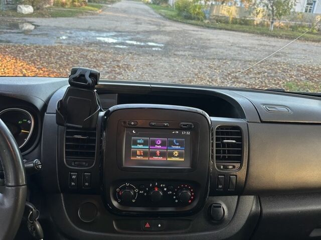 Белый Опель Виваро, объемом двигателя 1.6 л и пробегом 152 тыс. км за 394 $, фото 12 на Automoto.ua