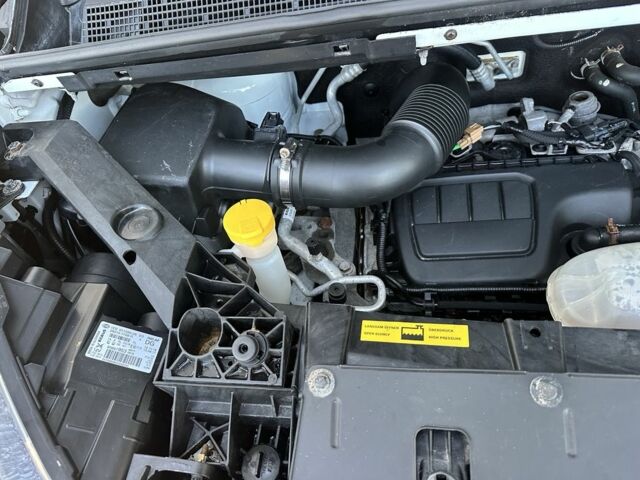 Белый Опель Виваро, объемом двигателя 1.6 л и пробегом 152 тыс. км за 394 $, фото 20 на Automoto.ua