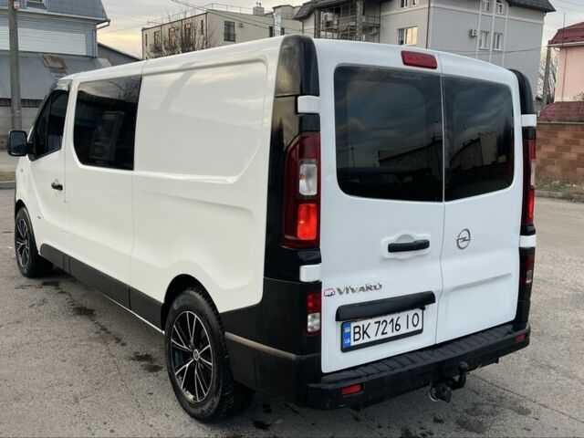 Белый Опель Виваро, объемом двигателя 1.6 л и пробегом 304 тыс. км за 13500 $, фото 8 на Automoto.ua
