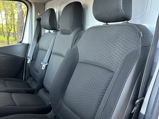 Белый Опель Виваро, объемом двигателя 1.6 л и пробегом 152 тыс. км за 394 $, фото 22 на Automoto.ua