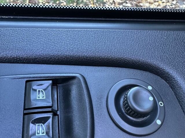 Белый Опель Виваро, объемом двигателя 1.6 л и пробегом 152 тыс. км за 394 $, фото 21 на Automoto.ua