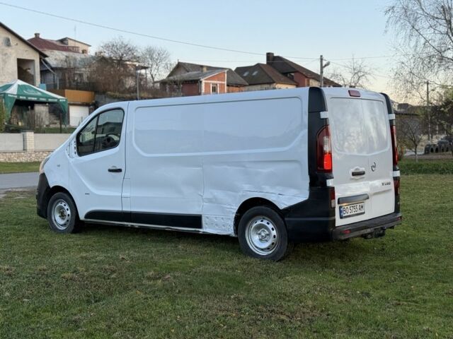 Белый Опель Виваро, объемом двигателя 1.6 л и пробегом 210 тыс. км за 7500 $, фото 6 на Automoto.ua