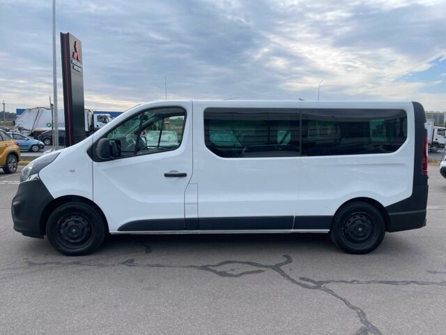 Белый Опель Виваро, объемом двигателя 1.6 л и пробегом 72 тыс. км за 25400 $, фото 3 на Automoto.ua