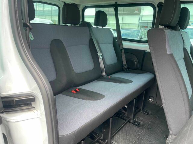 Белый Опель Виваро, объемом двигателя 1.6 л и пробегом 72 тыс. км за 25400 $, фото 13 на Automoto.ua