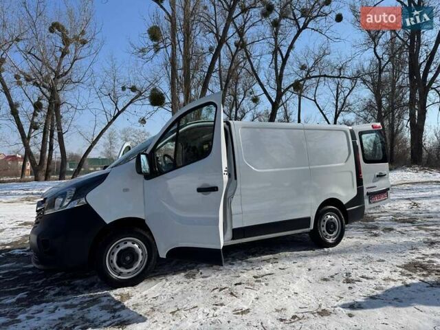 Белый Опель Виваро, объемом двигателя 1.6 л и пробегом 223 тыс. км за 14500 $, фото 52 на Automoto.ua