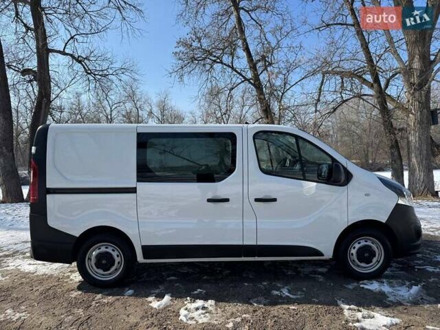 Белый Опель Виваро, объемом двигателя 1.6 л и пробегом 223 тыс. км за 14500 $, фото 24 на Automoto.ua