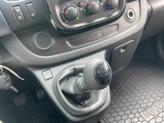 Белый Опель Виваро, объемом двигателя 1.6 л и пробегом 72 тыс. км за 25400 $, фото 10 на Automoto.ua