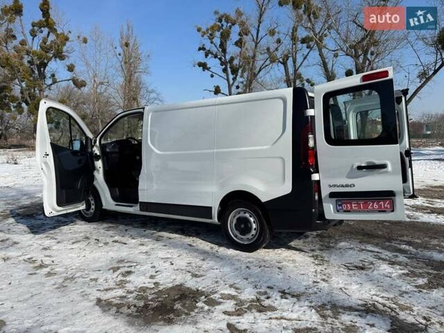 Белый Опель Виваро, объемом двигателя 1.6 л и пробегом 223 тыс. км за 14500 $, фото 62 на Automoto.ua