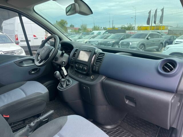 Белый Опель Виваро, объемом двигателя 1.6 л и пробегом 72 тыс. км за 25400 $, фото 11 на Automoto.ua