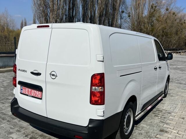 Белый Опель Виваро, объемом двигателя 1 л и пробегом 11 тыс. км за 22500 $, фото 9 на Automoto.ua