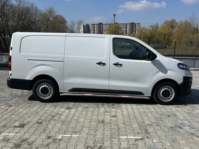 Белый Опель Виваро, объемом двигателя 1 л и пробегом 11 тыс. км за 22500 $, фото 3 на Automoto.ua