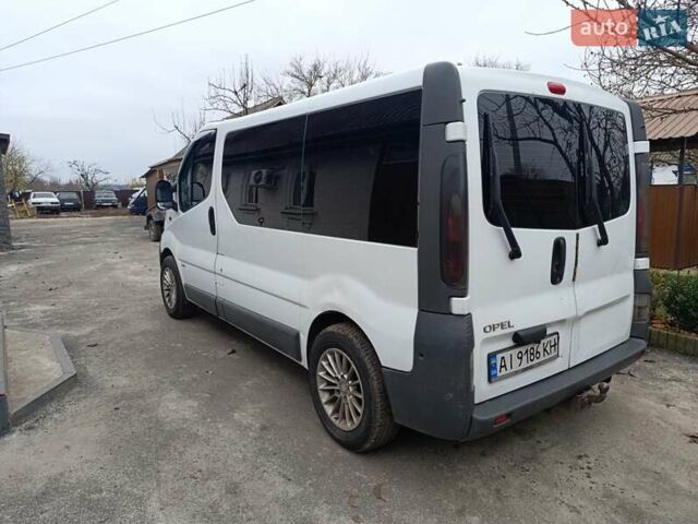 Белый Опель Виваро, объемом двигателя 1.87 л и пробегом 235 тыс. км за 6000 $, фото 3 на Automoto.ua